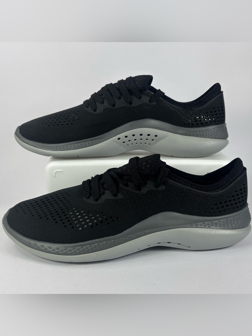 Crocs LiteRide Men’s 7 / Women’s 9 Black Gray Lace-Up Sneakers Shoes